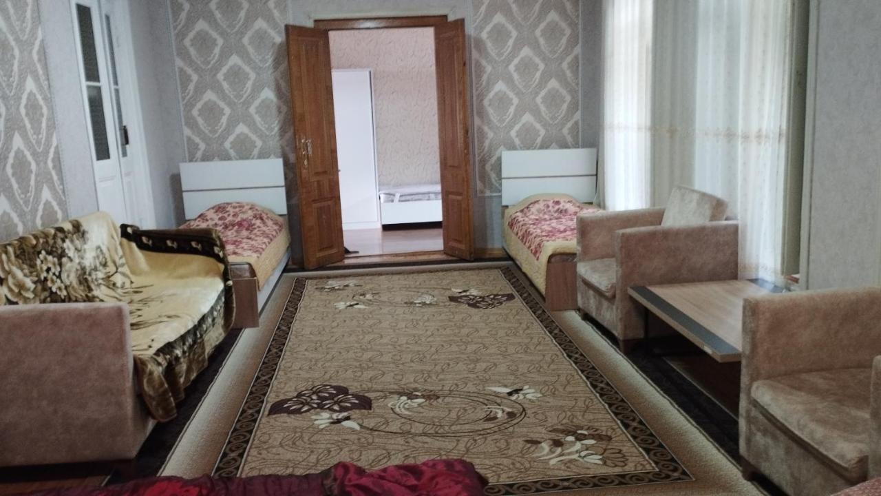 Ilham Mustafa Houses Sheki Luaran gambar
