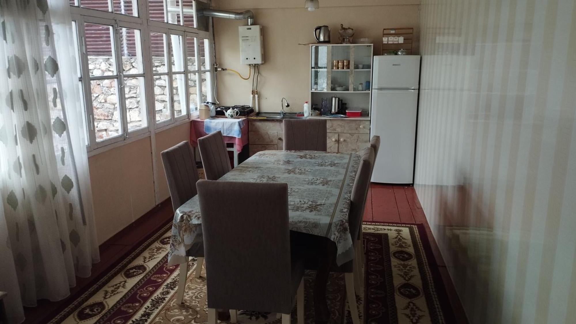 Ilham Mustafa Houses Sheki Luaran gambar